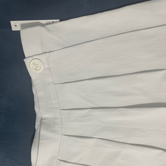Joe B by Joe Benbassett White Pleated Front Mini Skirt NWT - Picture 7 of 7
